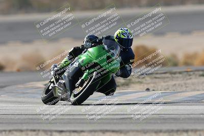 media/Nov-16-2025-Race Pace (Sun) [[8c5fa54630]]/Non Verified Riders (1st 20 Minutes)/1-Turn 14 (10am)/